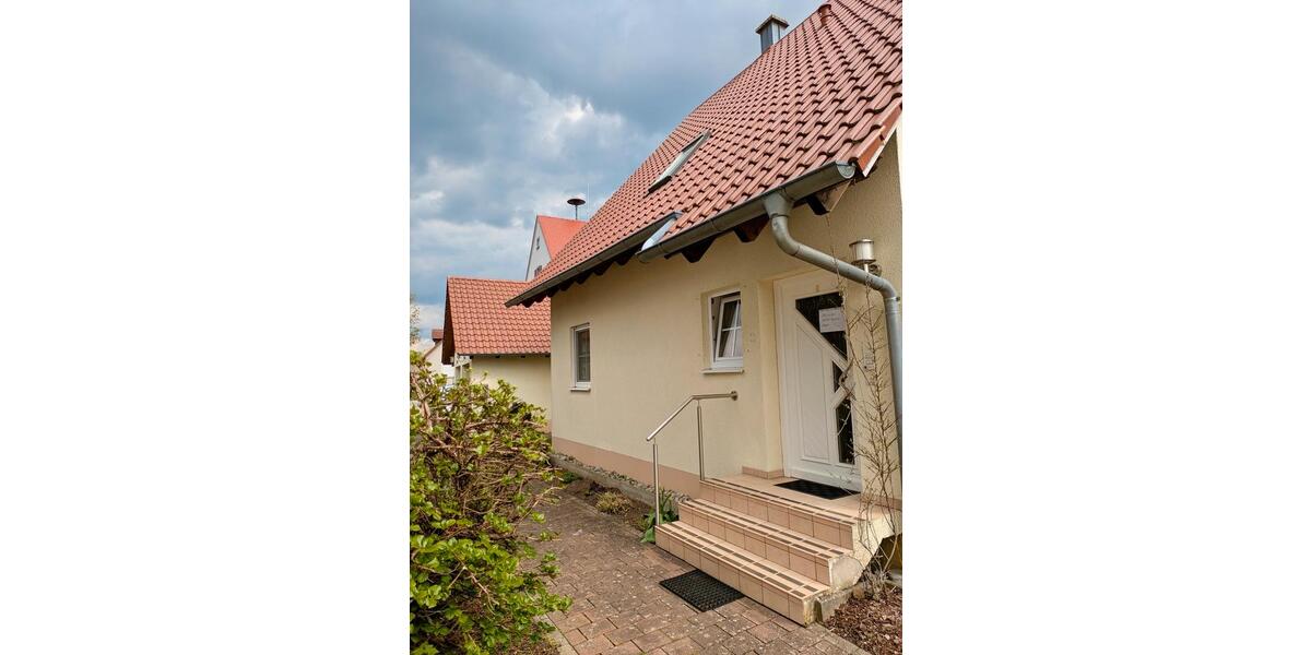 Doppelhaushälfte Polsingen - 4 Zimmer, 102 m&sup2;, 1.300&euro; | Angebot:26614472