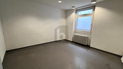 ZENTRALE AUSSTELLUNGS-, ODER VERKAUFSRÄUME 4 zimmer