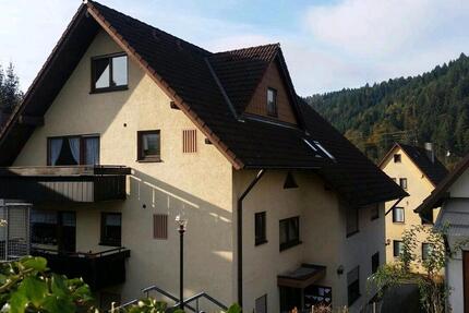 !Zu vermieten! Gepflegte renovierte 2,5 ZKB Wohnung im Gernsbach 2.5 zimmer