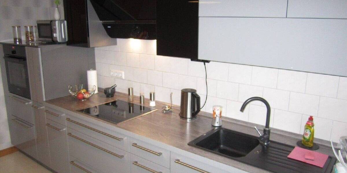 Relaisstraße: Großzügige 3 ZKB mit Wohnküche und Tageslichtbad 3 zimmer