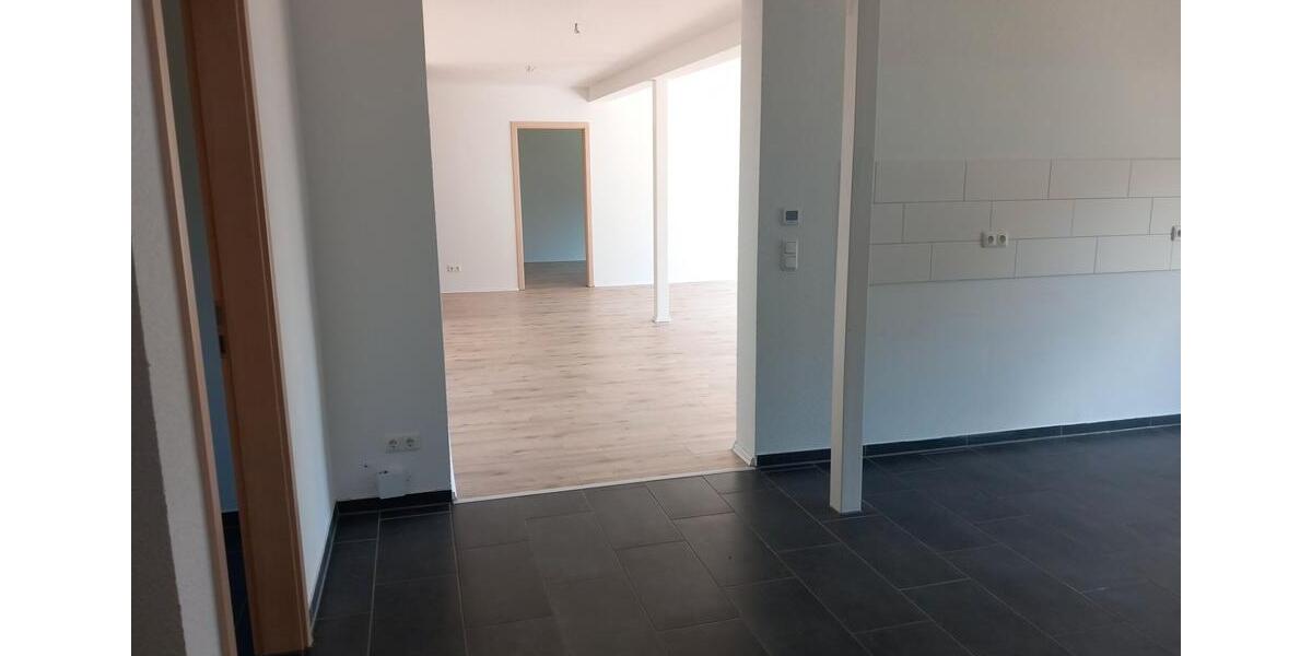 Erdgeschoßwohnung Wittenförden - 5 Zimmer, 150 m&sup2;, 1.175&euro; | Angebot:26205579