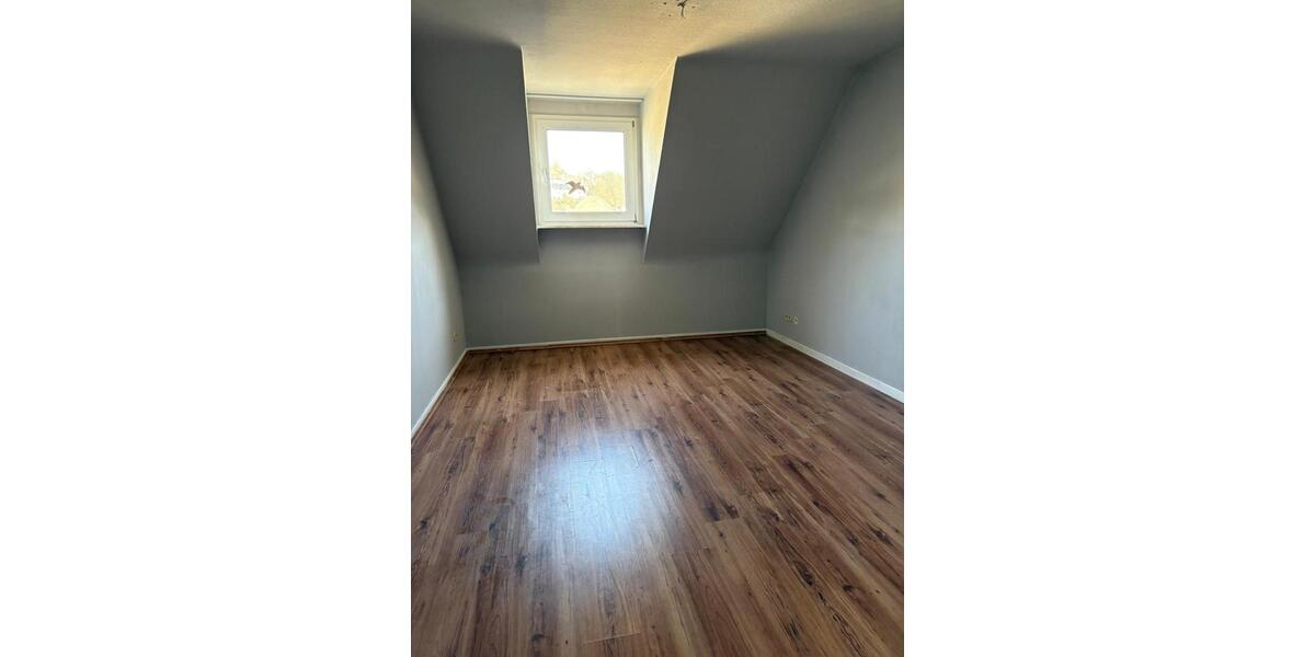Dachgeschoßwohnung Hagen - 2 Zimmer, 45 m&sup2;, 340&euro; | Angebot:26633197