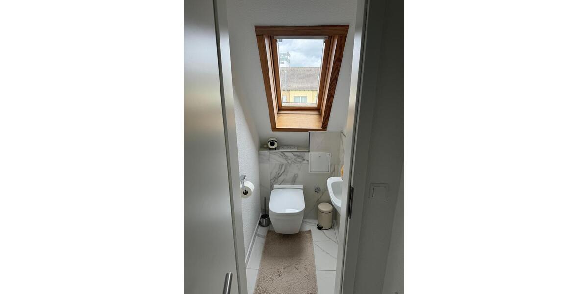 Dachgeschoßwohnung Winterbach - 3.5 Zimmer, 80 m&sup2;, 1.100&euro; | Angebot:24878637