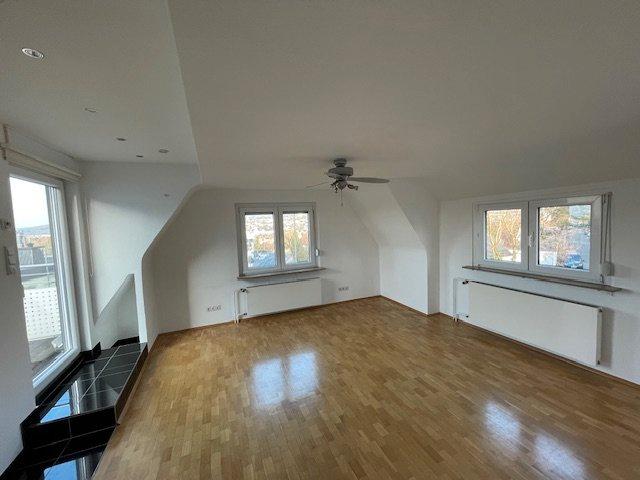 Einfamilienhaus Kronberg im Taunus - 5 Zimmer, 150 m&sup2;, 2.200&euro; | Angebot:26226433