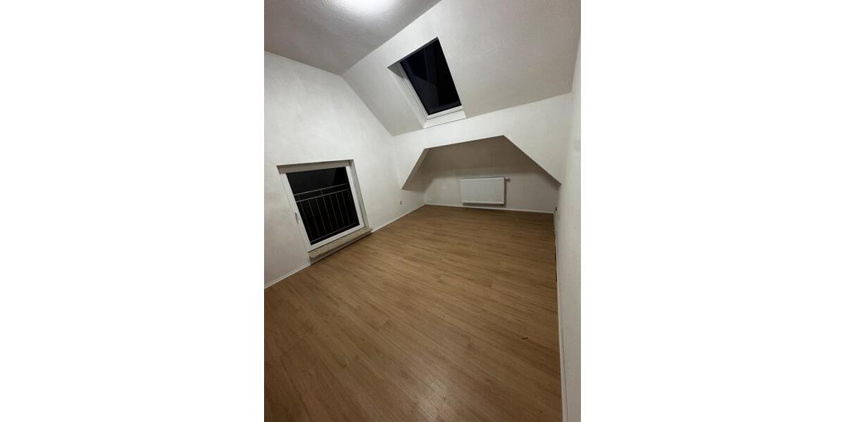 Dachgeschoßwohnung Burghaun - 2 Zimmer, 60 m&sup2;, 650&euro; | Angebot:25274536