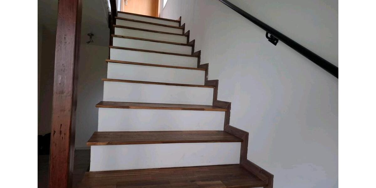 Einfamilienhaus Bodenfelde - 6 Zimmer, 150 m&sup2;, 840&euro; | Angebot:26047177