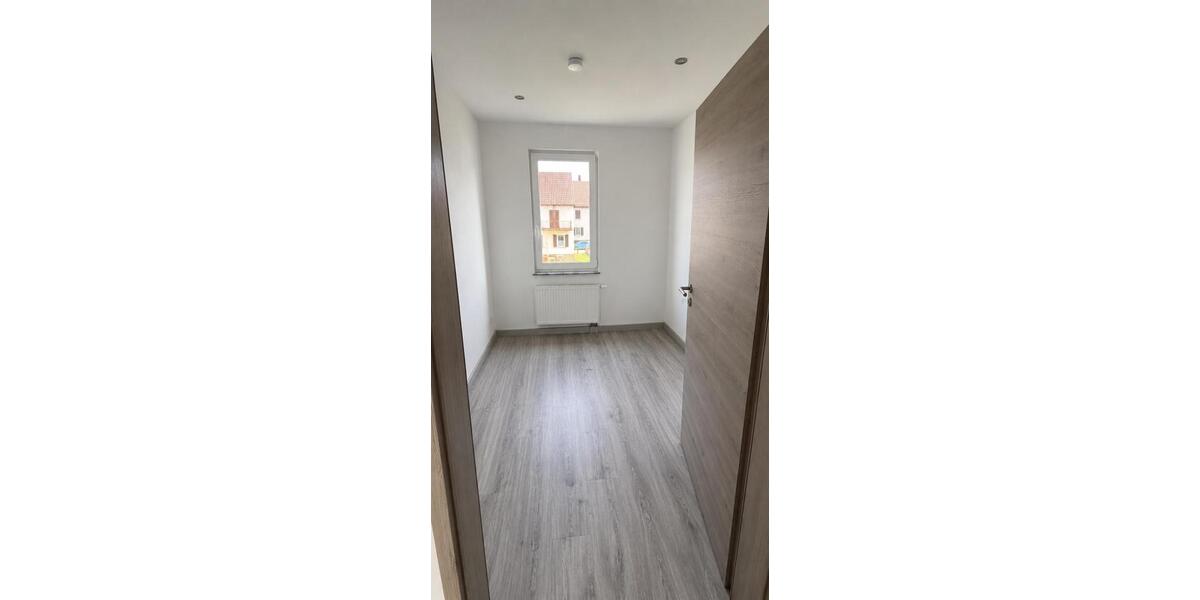 Etagenwohnung Eislingen (Fils) - 3 Zimmer, 68 m&sup2;, 900&euro; | Angebot:26481434