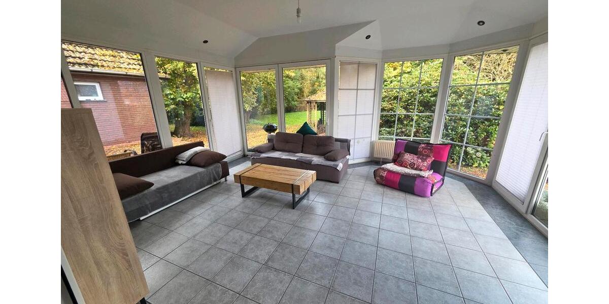 Erdgeschoßwohnung Papenburg - 4 Zimmer, 155 m&sup2;, 550&euro; | Angebot:25385588