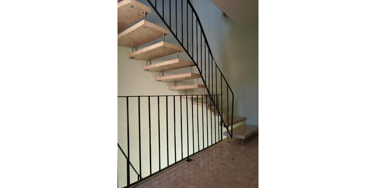 Etagenwohnung Eisleben (Lutherstadt) - 2 Zimmer, 70 m&sup2;, 420&euro; | Angebot:24816331