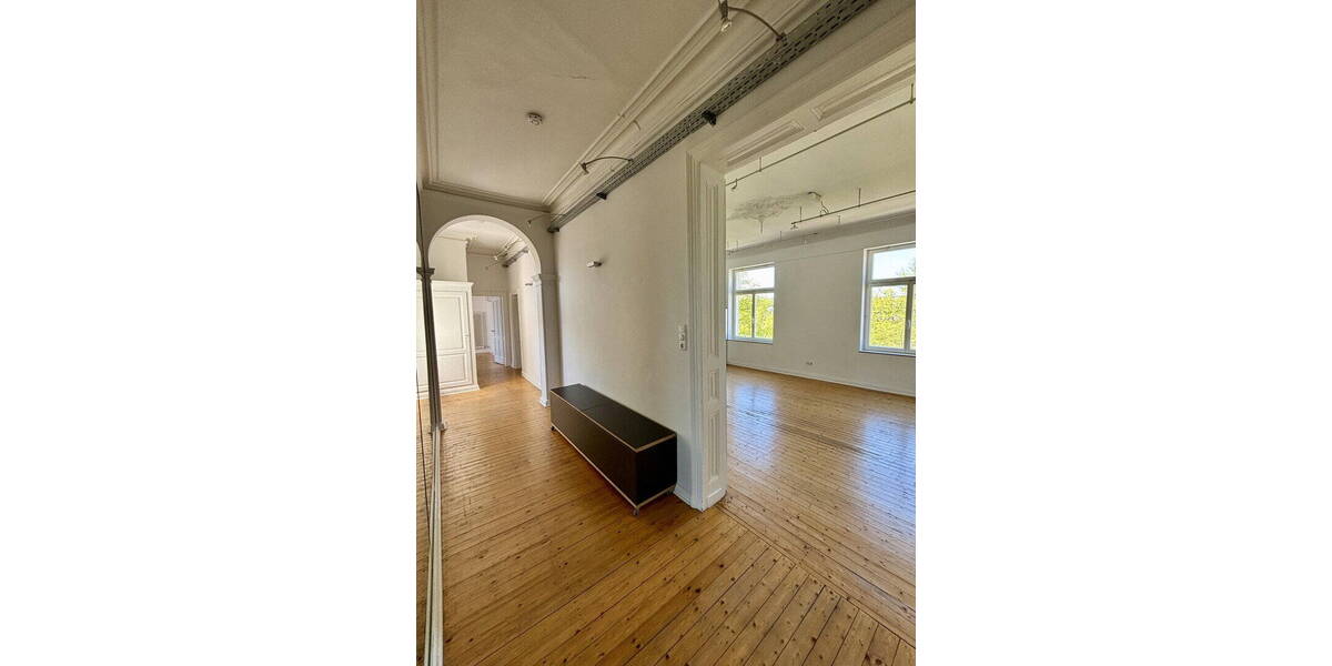 Etagenwohnung Aachen Aachen-Mitte - 4 Zimmer, 140 m&sup2;, 1.680&euro; | Angebot:26764524