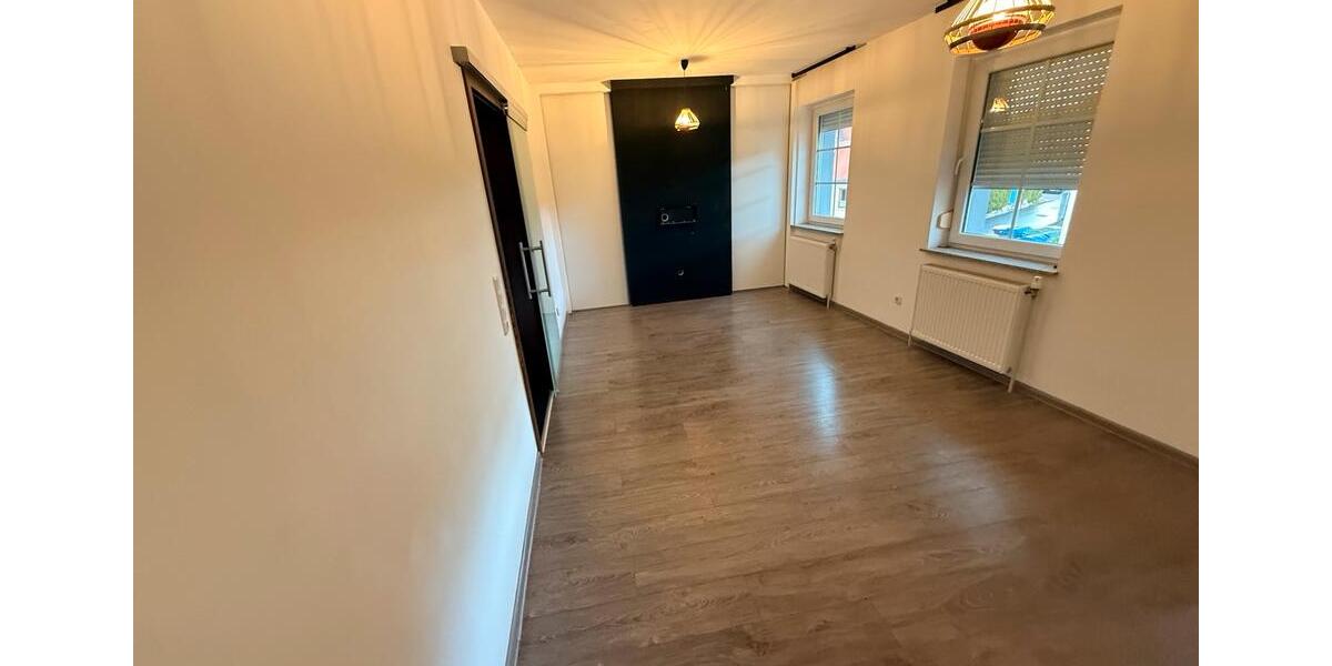 Einfamilienhaus Meisenheim - 4 Zimmer, 100 m&sup2;, 800&euro; | Angebot:26701832