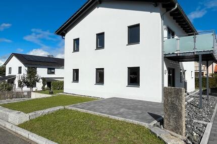 Neuwertige, exklusive Erdgeschosswohnung - sonnige Lage in Rötz 3 zimmer