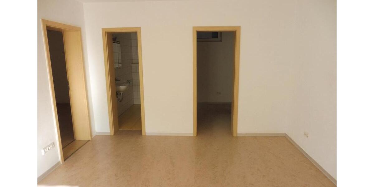 Erdgeschoßwohnung Ursensollen - 4 Zimmer, 83 m&sup2;, 650&euro; | Angebot:26110013