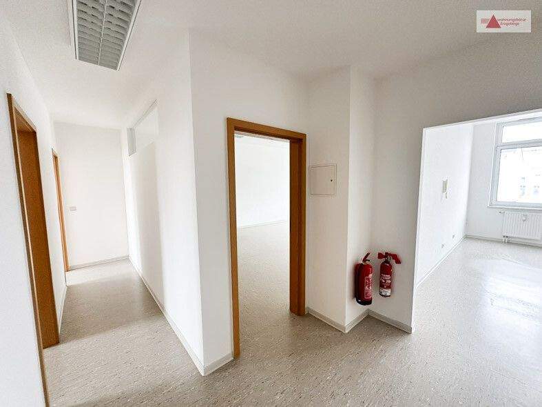 Gewerbeobjekt Kirchberg Burkersdorf - 5 Zimmer, 800&euro; | Angebot:25776720