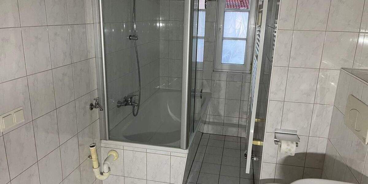 Etagenwohnung Erfurt Ilversgehofen - 2 Zimmer, 52 m&sup2;, 466&euro; | Angebot:25740042