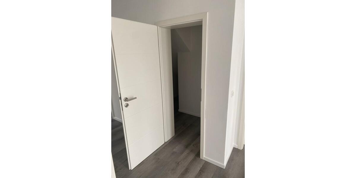 Erdgeschoßwohnung Wilhelmshaven Altengroden - 3 Zimmer, 91 m&sup2;, 1.300&euro; | Angebot:26049257