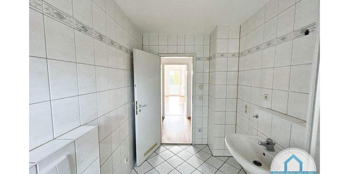 Etagenwohnung Zwickau Marienthal - 2 Zimmer, 60 m&sup2;, 330&euro; | Angebot:26155663