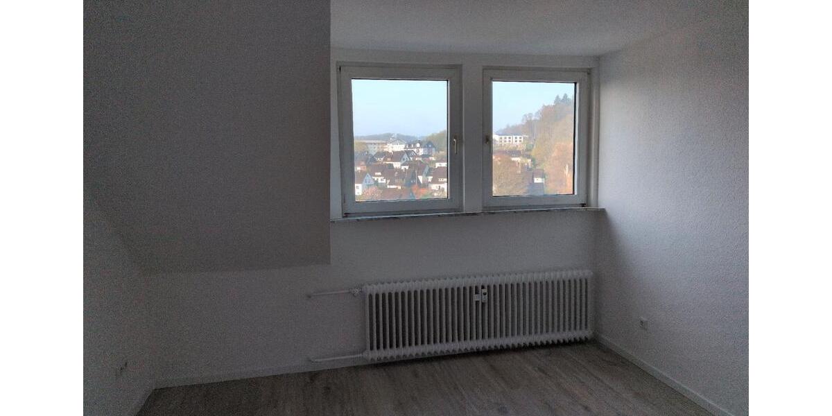 Dachgeschoßwohnung Freudenberg - 3 Zimmer, 64 m&sup2;, 640&euro; | Angebot:26147175