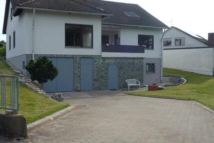 Wohnung Röttenbach - 3 Zimmer, 144 m&sup2;, 1.050&euro; | Angebot:26129638
