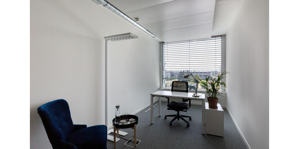 Wunderschön eingerichtete Büroräume für 1 Person in Spaces Die Fabrik zimmer