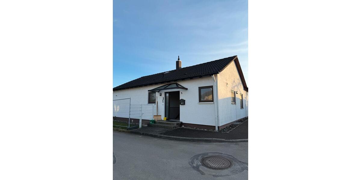 Einfamilienhaus Schwendi - 4 Zimmer, 92 m&sup2;, 1.300&euro; | Angebot:25347774