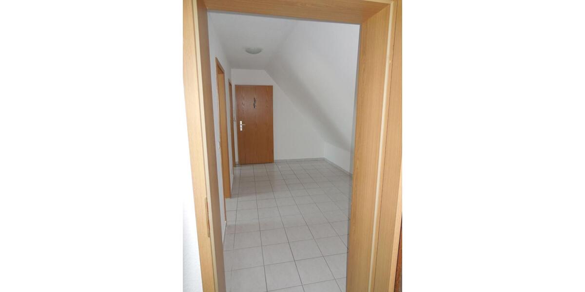 Dachgeschoßwohnung Königswartha - 2 Zimmer, 69 m&sup2;, 260&euro; | Angebot:24561636