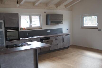 Wohnung Weiden in der Oberpfalz - 3 Zimmer, 92 m&sup2;, 1.150&euro; | Angebot:25839193