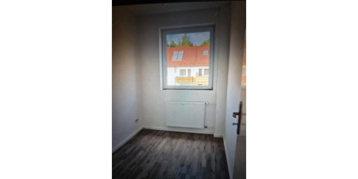 Etagenwohnung Storkow (Mark) - 2 Zimmer, 37 m&sup2;, 406&euro; | Angebot:26460008