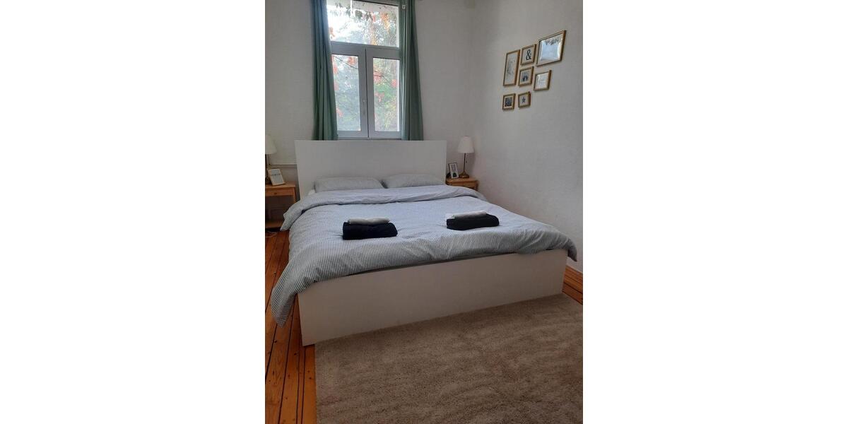 1. OG, 2 Zim + Blk, WM 817 €, Möblierte Übernahme 4.200 €,Sofort 1 zimmer