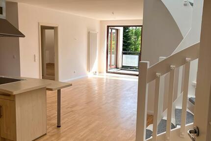 WG Zimmer, zentral in super schicker Wohnung 5 zimmer