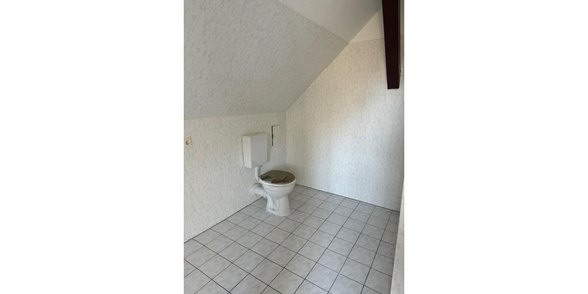 Dachgeschoßwohnung Pinnow - 2 Zimmer, 55 m&sup2;, 429&euro; | Angebot:25570521