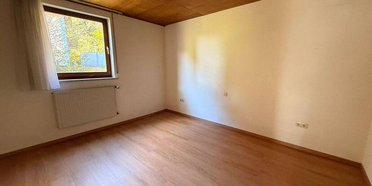 Etagenwohnung Dorfen - 3 Zimmer, 76 m&sup2;, 800&euro; | Angebot:26082370