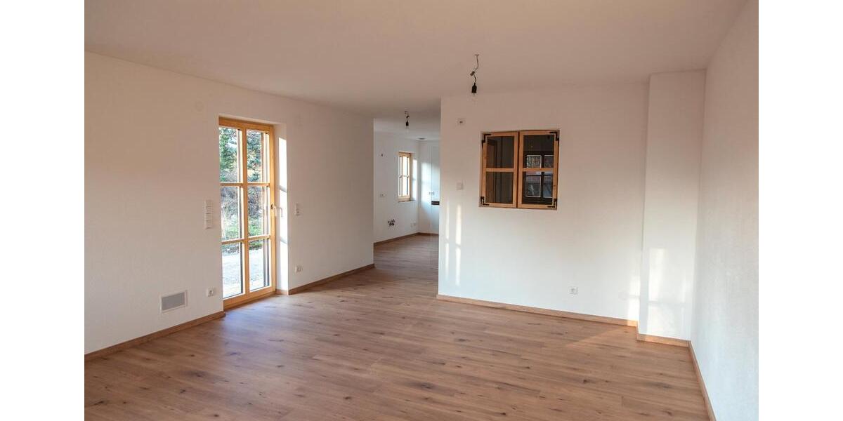 Doppelhaushälfte Marquartstein - 4 Zimmer, 120 m&sup2;, 2.170&euro; | Angebot:26026460