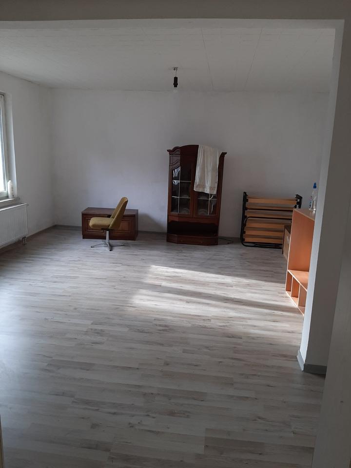 Renoviertes teilmöbliertes Appartament in Eibenstock zimmer