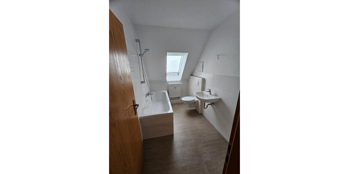 Dachgeschoßwohnung Ehrenfriedersdorf - 2 Zimmer, 59 m&sup2;, 351&euro; | Angebot:24749315