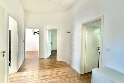 Wohnung Frankfurt Unterliederbach - 5 Zimmer, 120 m&sup2;, 2.500&euro; | Angebot:24876947