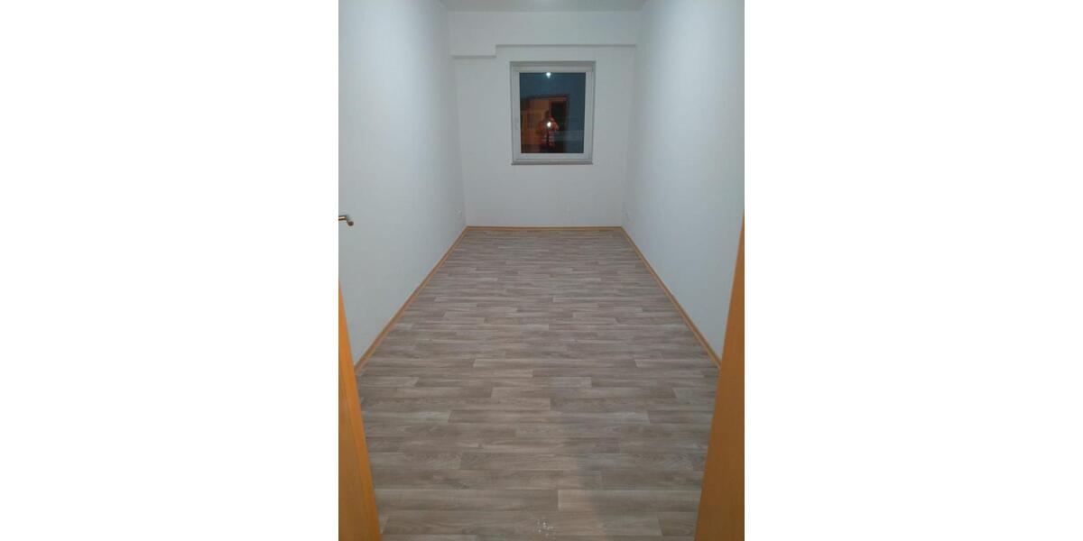 Etagenwohnung Zeulenroda-Triebes Triebes - 4 Zimmer, 104 m&sup2;, 830&euro; | Angebot:25151211