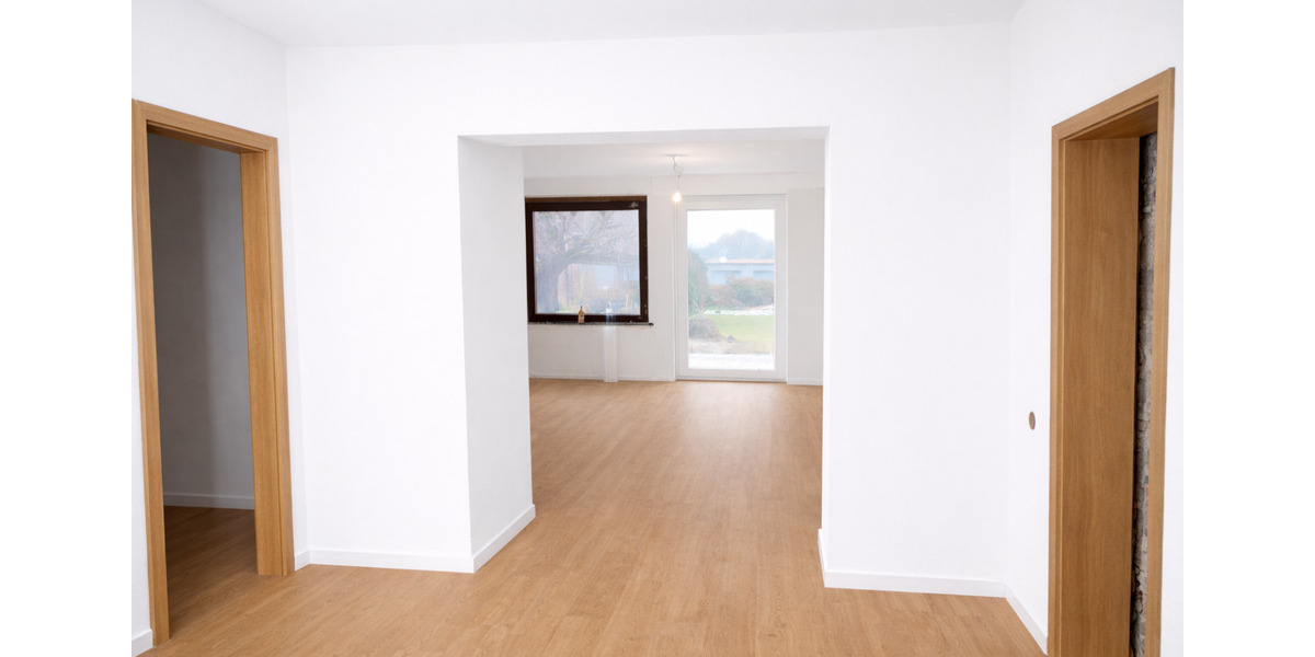 Erdgeschoßwohnung Bielefeld Heepen - 5 Zimmer, 147 m&sup2;, 1.450&euro; | Angebot:24853240