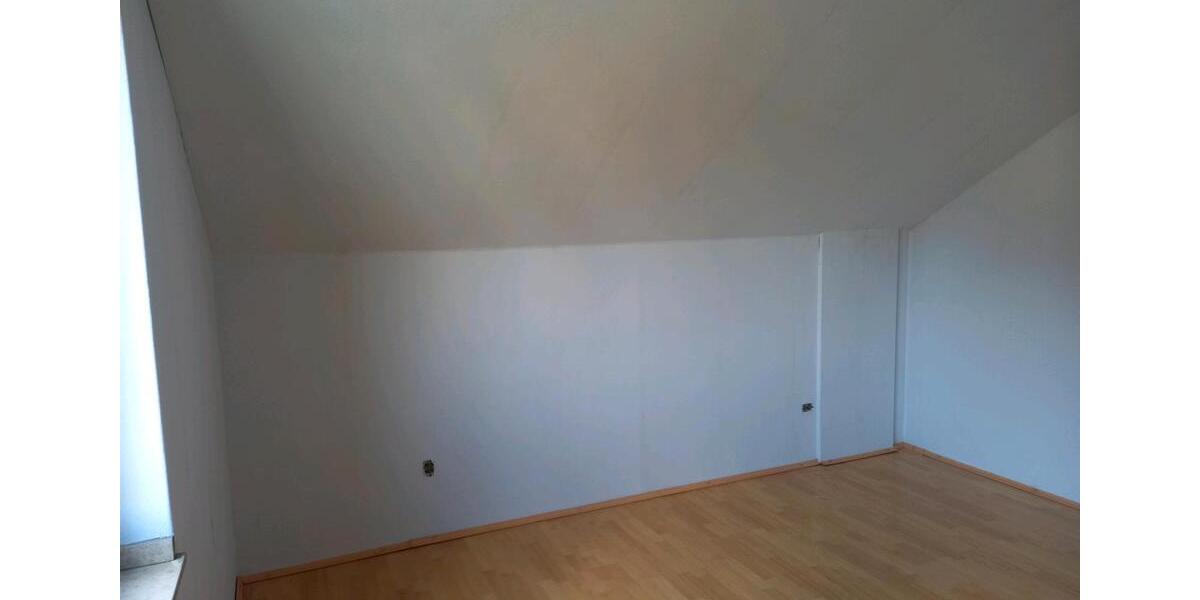 Dachgeschoßwohnung Moers Schwafheim - 2 Zimmer, 62 m&sup2;, 515&euro; | Angebot:26613524