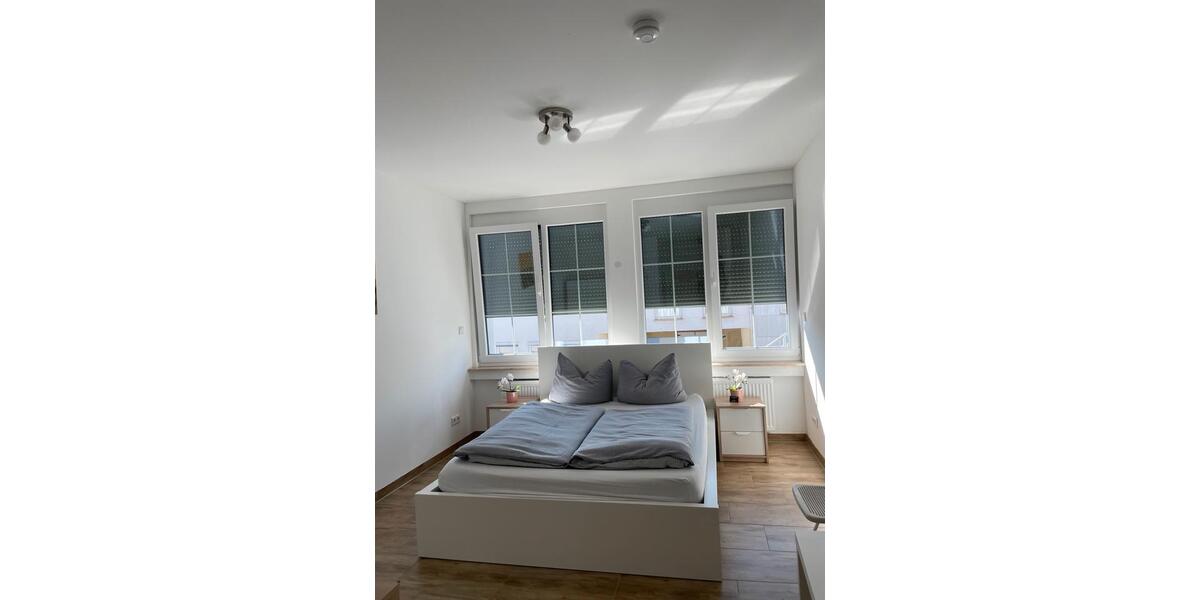 Wohnen auf Zeit Leichlingen (Rheinland) - 6 Zimmer, 16 m&sup2;, 18&euro; | Angebot:22243888