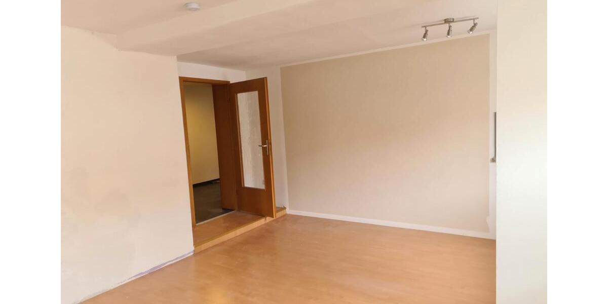 Erdgeschoßwohnung Höchstädt im Fichtelgebirge - 2 Zimmer, 58 m&sup2;, 390&euro; | Angebot:26546159
