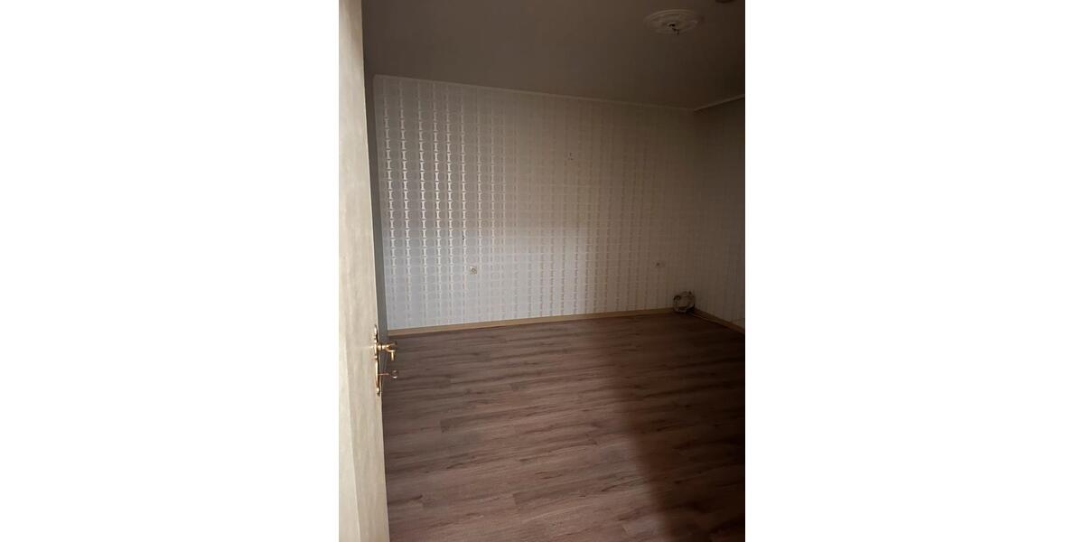 Erdgeschoßwohnung Neustadt (Hessen) - 5 Zimmer, 125 m&sup2;, 1.000&euro; | Angebot:24743067