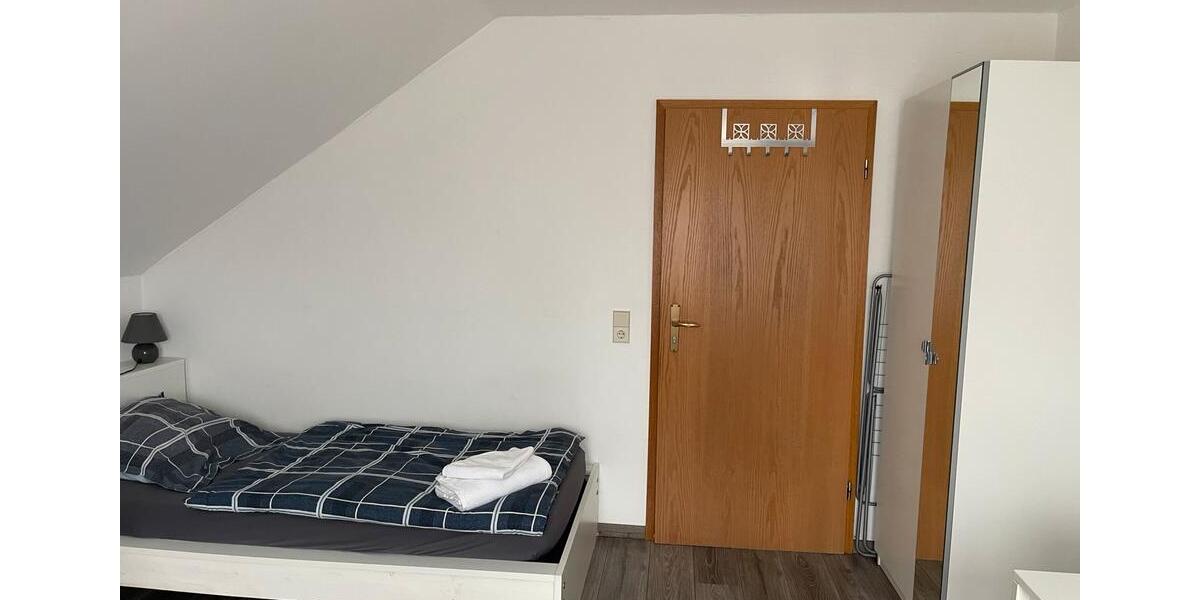 Wohnen auf Zeit Ludwigsburg Oßweil - 3 Zimmer, 15 m&sup2;, 600&euro; | Angebot:24875245