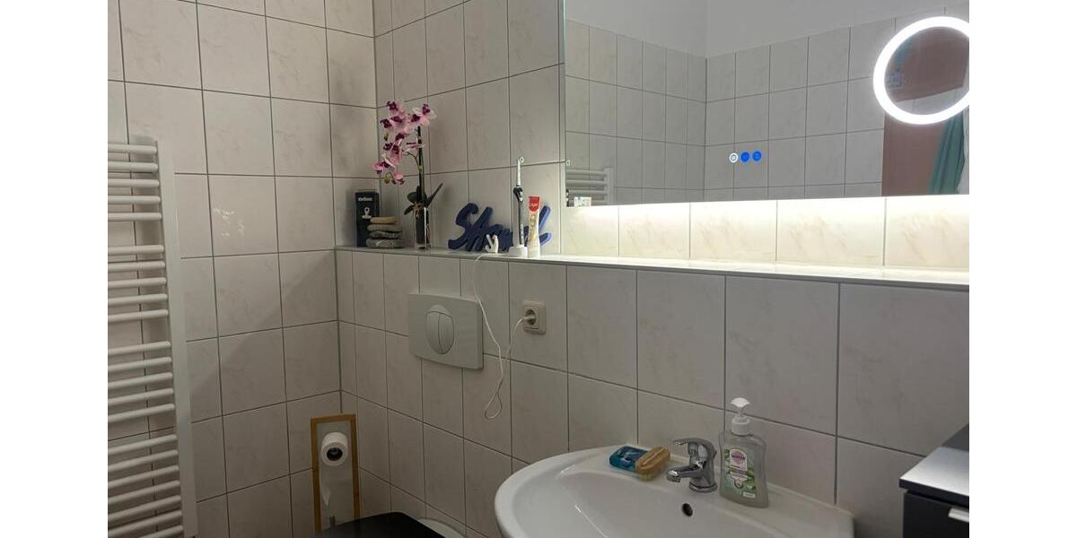Etagenwohnung Waren (Müritz) - 2 Zimmer, 76 m&sup2;, 798&euro; | Angebot:25996026