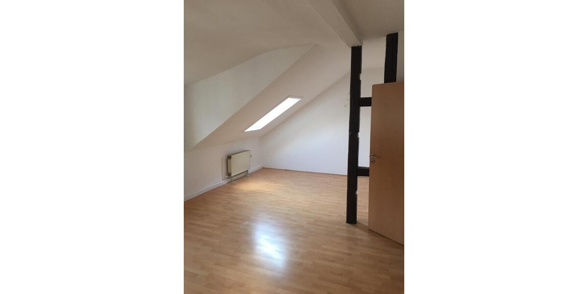 Dachgeschoßwohnung Erfurt - 3 Zimmer, 75 m&sup2;, 650&euro; | Angebot:26448186