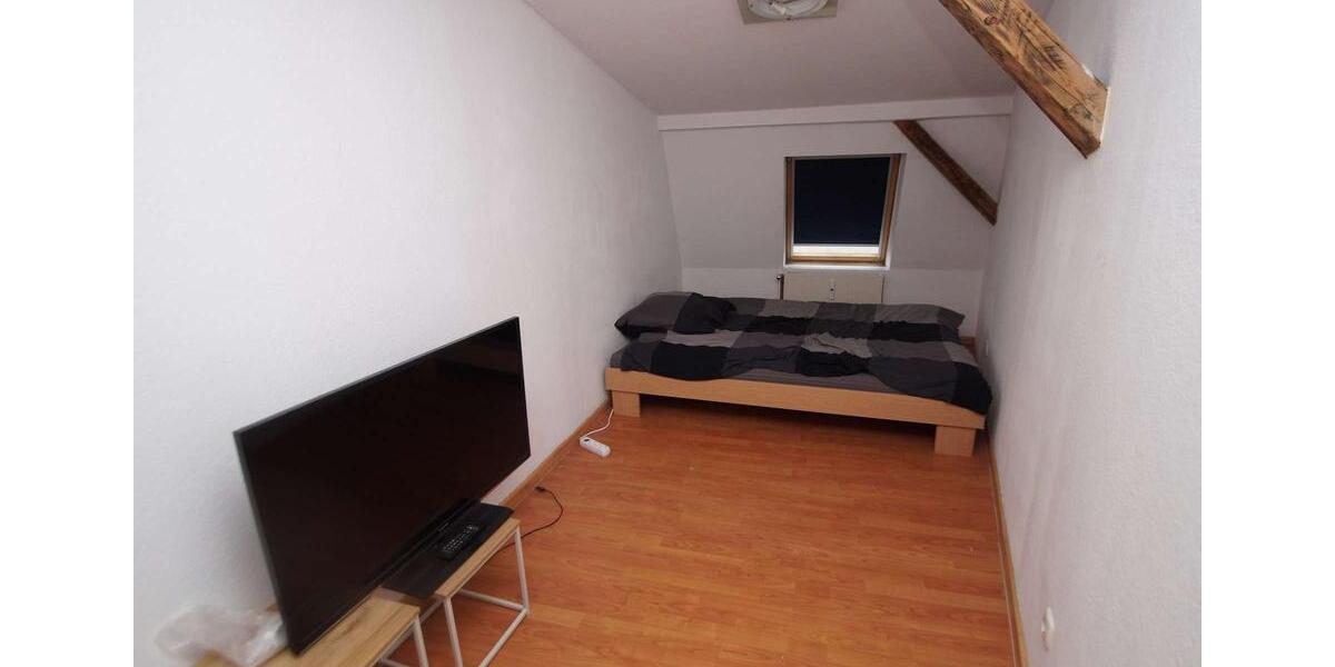 Dachgeschoßwohnung Magdeburg Alte Neustadt - 3 Zimmer, 66 m&sup2;, 400&euro; | Angebot:24771566