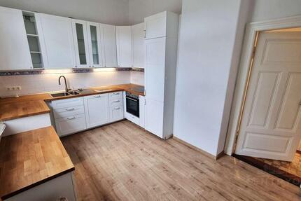 Modernisierte Wohnung mit Garage und hochwertiger Küche zentral in Varel! zimmer