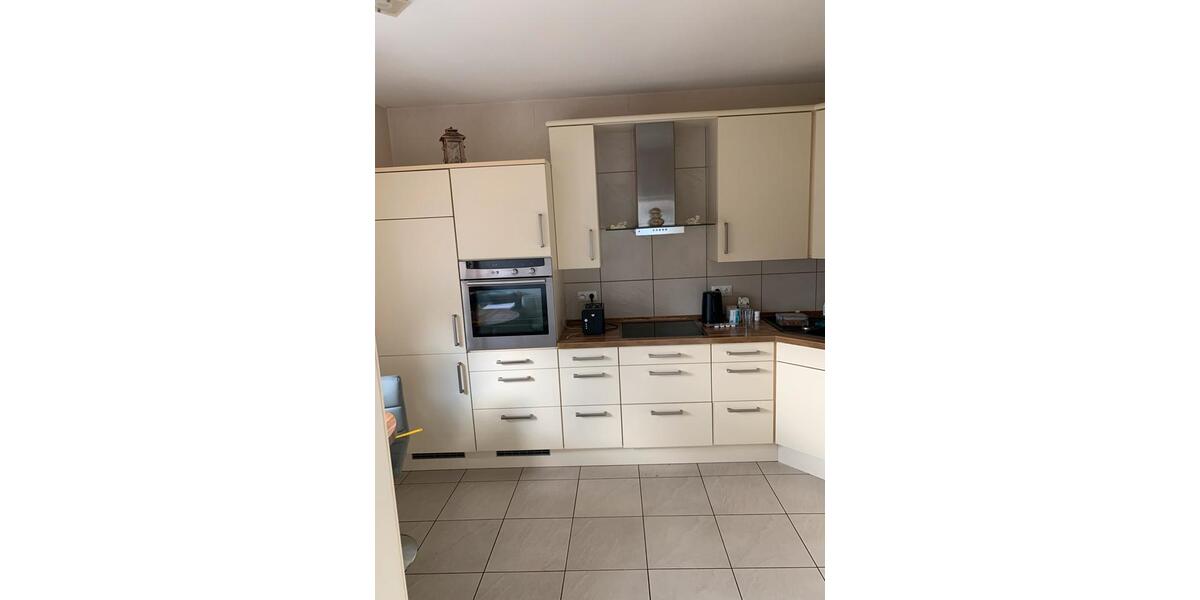 Exklusive EG-Wohnung, 90m² in 38458 Velpke - Garage, EBK, Garten zimmer