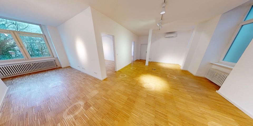 Büro mit Ladenlokal in prominenter Lage in der Freiburger Altstad zimmer