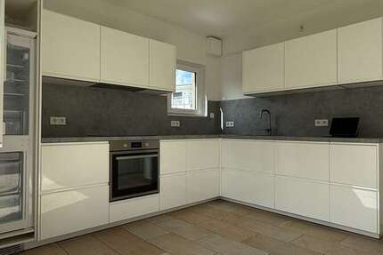 Wohnung Hofheim am Taunus - 3 Zimmer, 76 m&sup2;, 1.270&euro; | Angebot:26974310